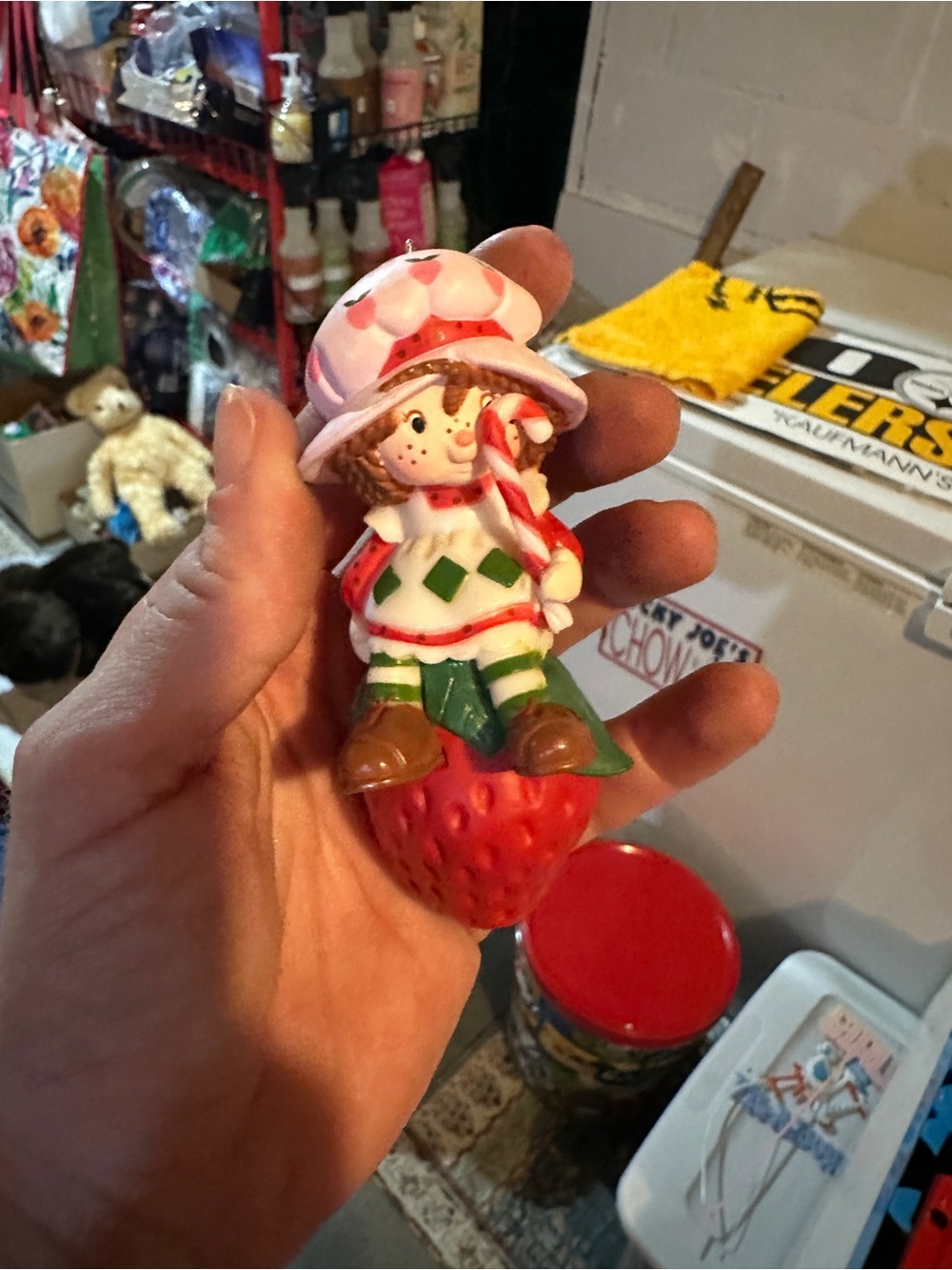 American Greetings 1984 Strawberry Shortcake Ornament